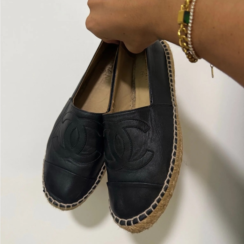 CHANEL Interlocking CC Logo Leather Espadrilles Pre-Loved